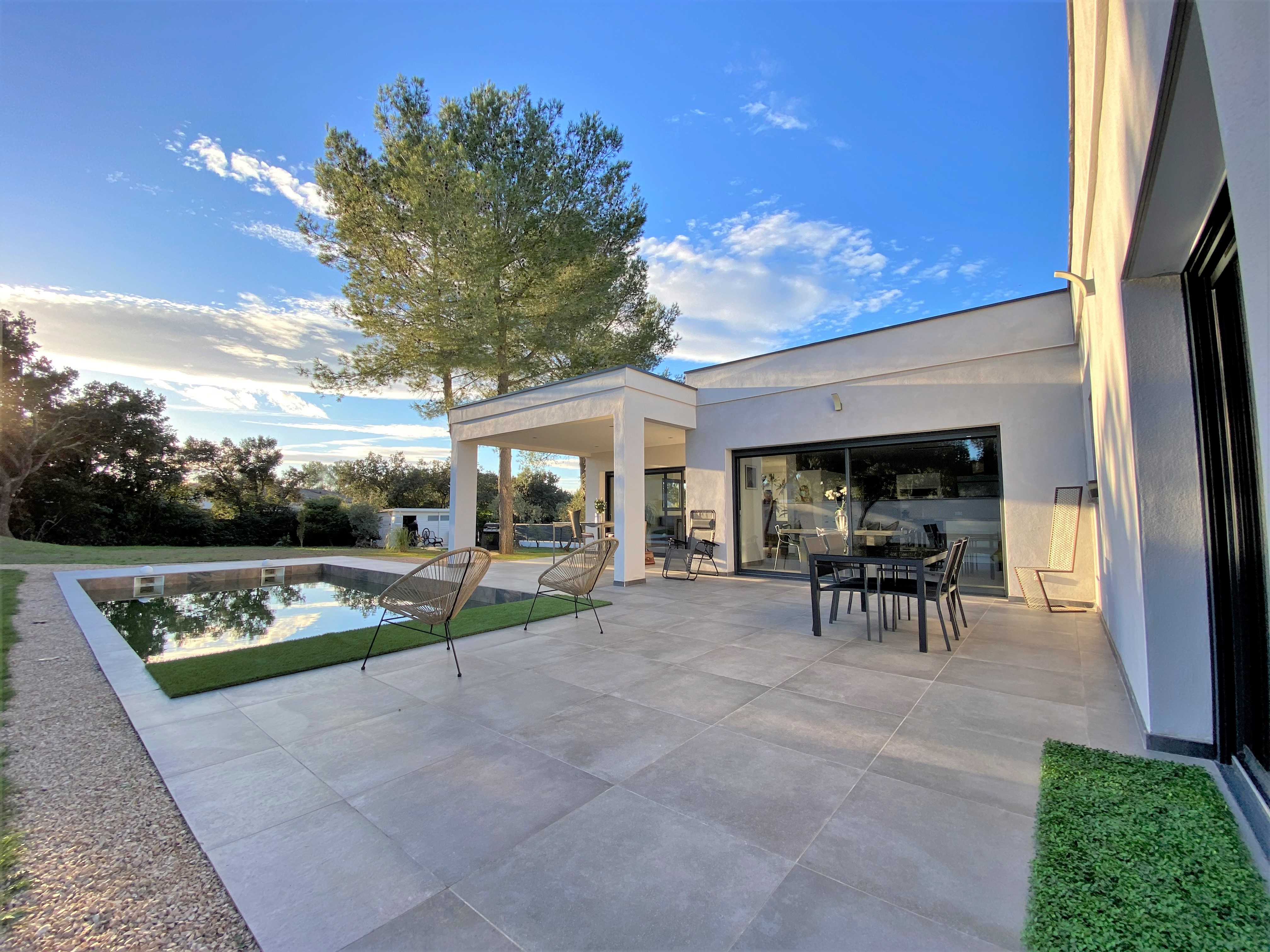 Vente Nîmes - Villa Contemporaine Avec Piscine | Côté Pierres Immobilier